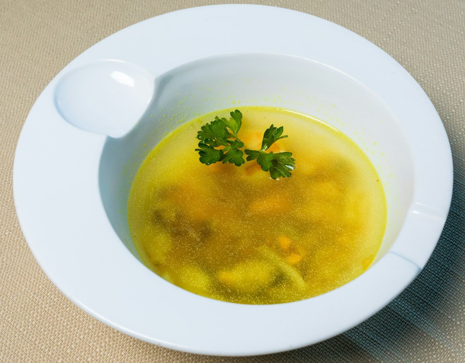 Куриный суп с овощами (диетический)